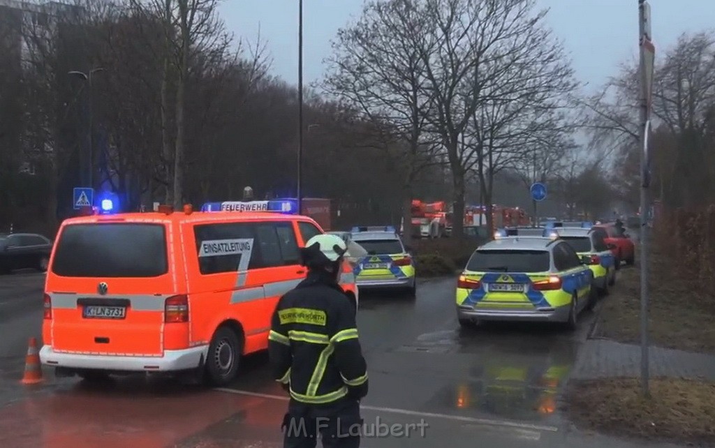 LKW in Rohbau Haus gefahren Huerth Argeles Sur Merstr TK P28.jpg